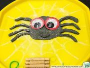 19R-halloween-playdough-spider-1b